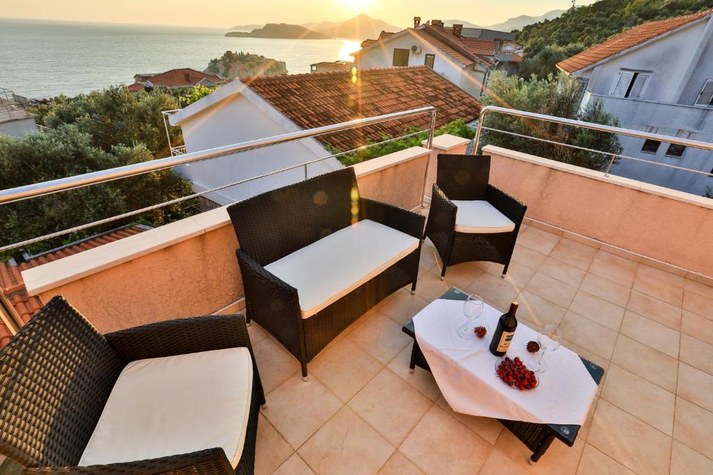 Apartmani Nica Sveti Stefan Exterior photo